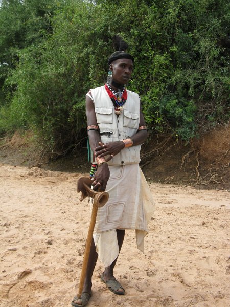 IMG_8568.JPG - Bungalows  a Turmi. Guapo ell.