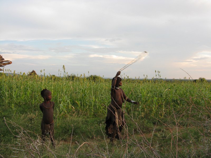 IMG_8648.JPG - Llançant la fona.