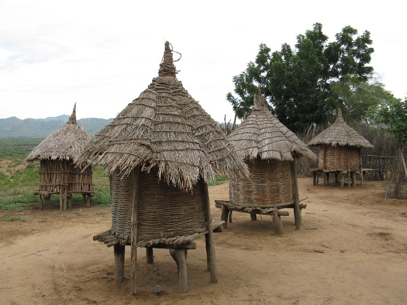 IMG_8689.JPG - Poblat de Korcho. Graners.