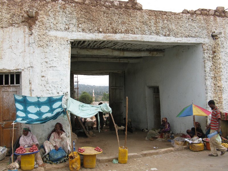 IMG_9497.JPG - Porta d'entrada de la muralla