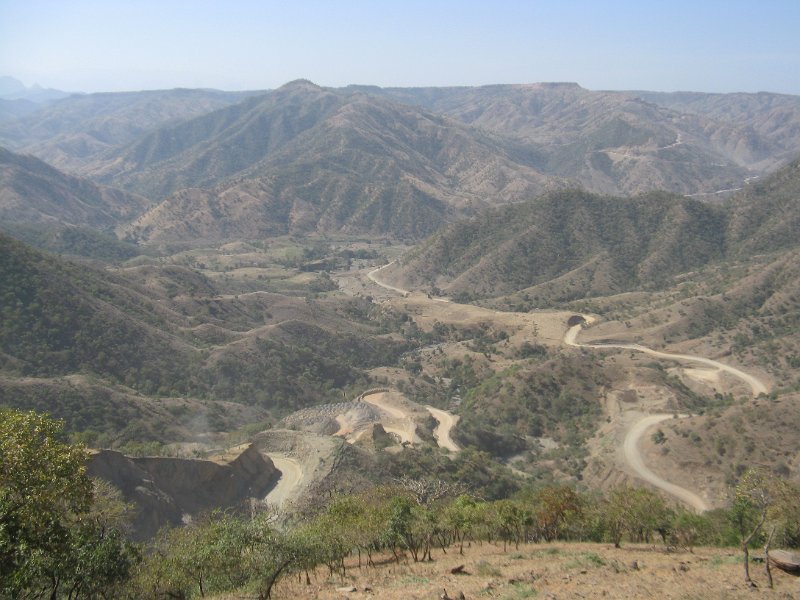 imh_0073.JPG - Camí de pols en direcció a les Simien