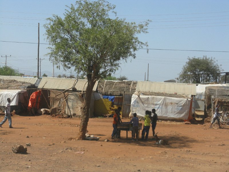 imh_0084.JPG - camp de refugiats eritreus (més pobres que els etíops)