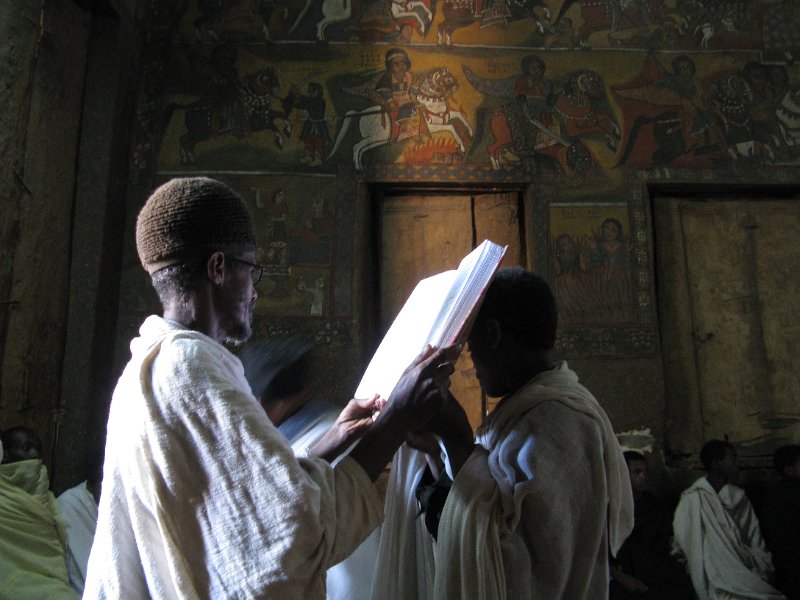 imh_0175.JPG - llegint oracions