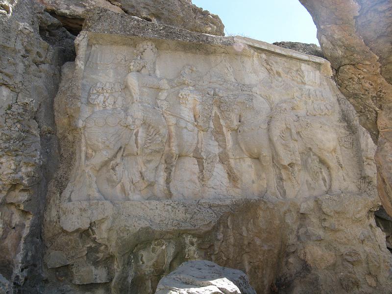 IMG_0162.JPG - Idm. Sepur I i  Ahura Mazda a cavall.