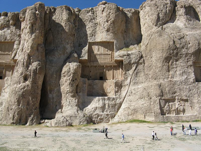 IMG_0170.JPG - Naqsh-e Rustam. Tomba de Jerjes.