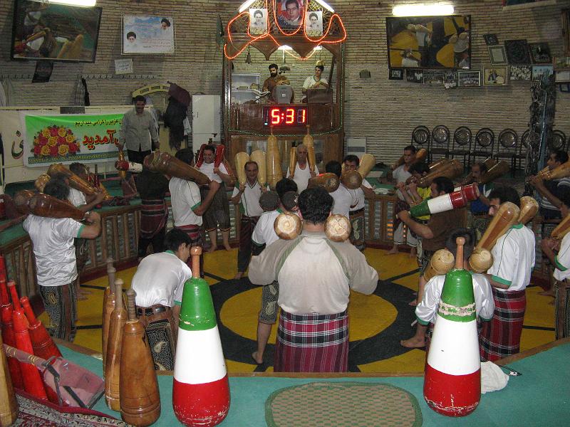 IMG_0313.JPG - Yazd. "Casa de la força". (Gimnàs)