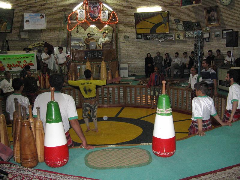 IMG_0320.JPG - Yazd. "Casa de la força". (Gimnàs)