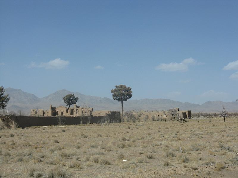 IMG_0375.JPG - Camí d'Isfahan. Altre caravanserrall.