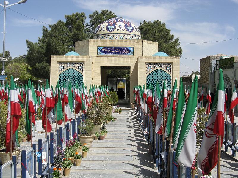 IMG_0456.JPG - Isfahan. Cementeri dels màrtirs.