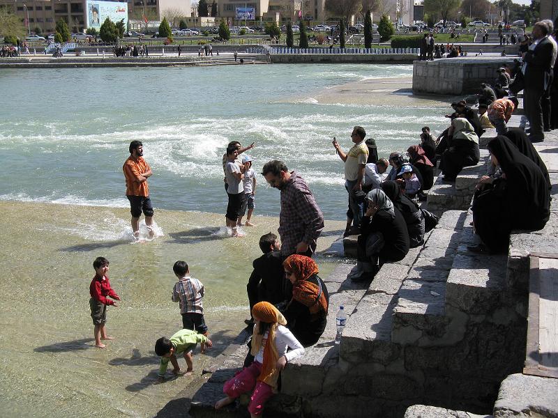 IMG_0471.JPG - Isfahan. Vistes des del Pont Sio Seh Pol.