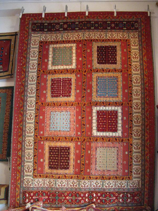 IMG_0531.JPG - Isfahan.  Catifa.