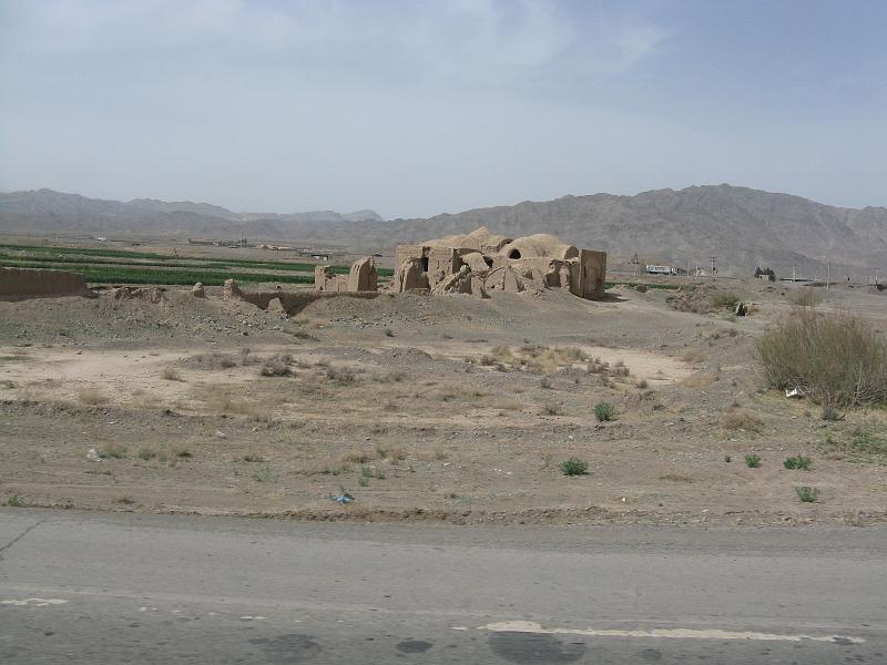 IMG_0683.JPG - Camí de Qom. Caravanserrall.