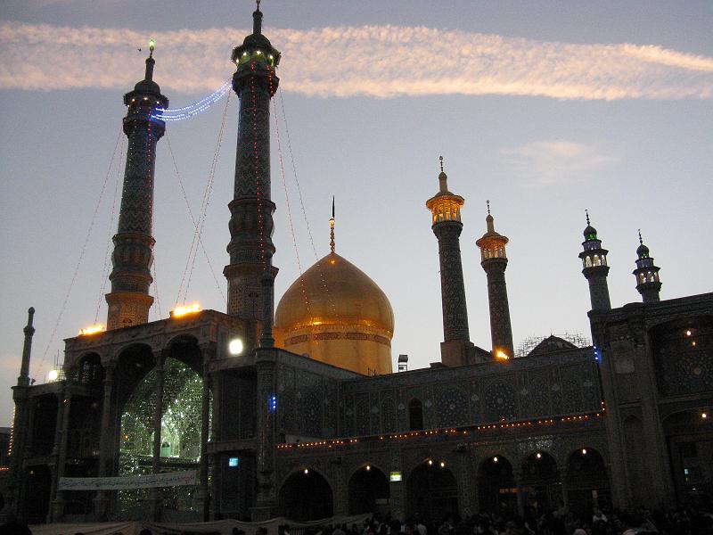 IMG_0753.JPG - Qom. Tot apunt pe la "missa" de dones.