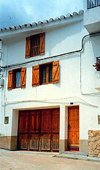 felix1.jpg (16261 bytes)