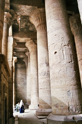Sala hipstila de Edfu
