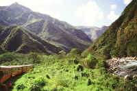 Valle del r�o Urubamba. Tren a Machupicchu